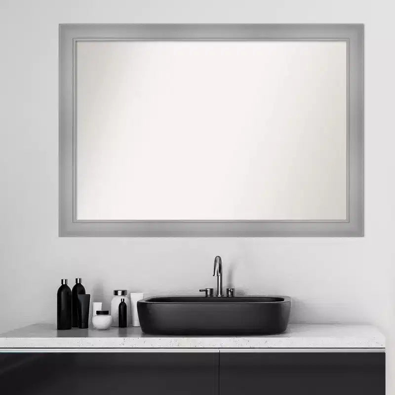 Specchio da parete per bagno Flair non smussato 40" x 28" Nichel lucido - Amanti Art: include l'hardware per il montaggio