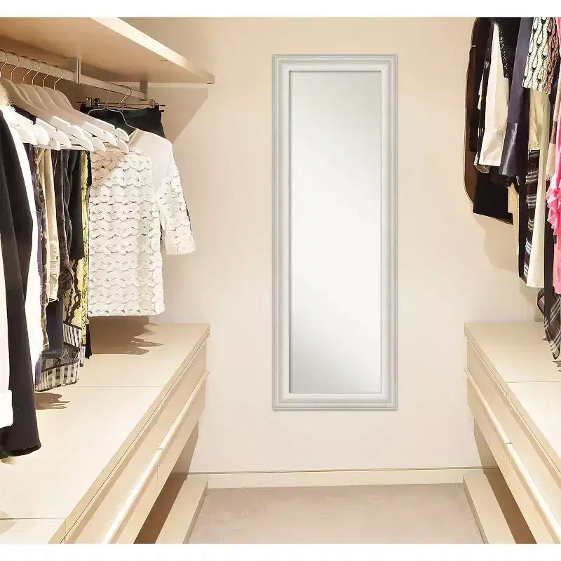 Specchio a figura intera 19" x 53" senza smussatura Trio White Wash Silver da appendere alla porta - Amanti Art: Cornice in polistirene, include hardware per il montaggio