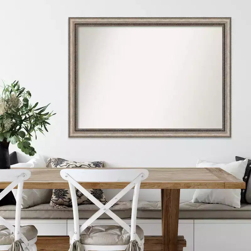 Specchio da parete Lyla Ornate Silver non smussato da 42" x 31" - Amanti Art: Grande rettangolare, decorativo, cornice in polistirolo