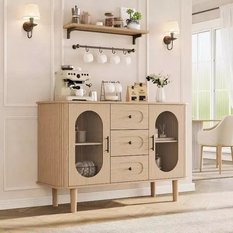 Credenza a buffet da 47" con ante in vetro scanalato e 3 cassetti, madia moderna con ripiani regolabili per cucina, sala da pranzo