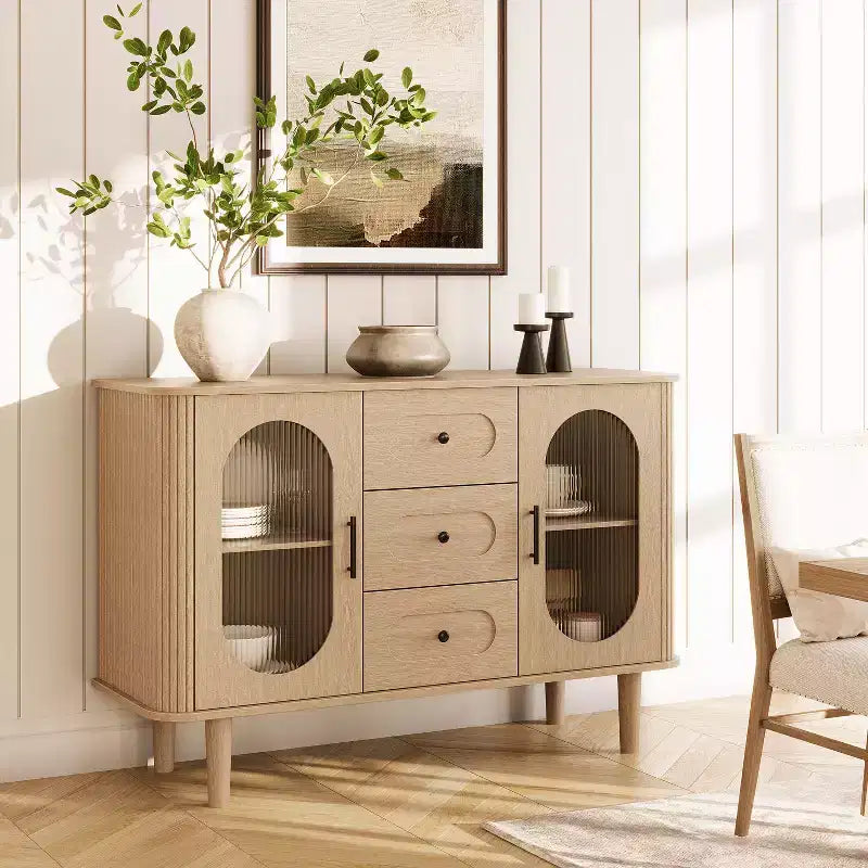 Credenza a buffet da 47" con ante in vetro scanalato e 3 cassetti, madia moderna con ripiani regolabili per cucina, sala da pranzo