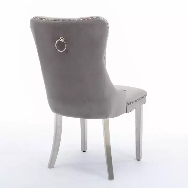 Set di 2 sedie da pranzo moderne Zeus & Ruta in velluto, con imbottitura trapuntata di alta qualità, struttura in legno massiccio e gambe con placcatura in acciaio inossidabile cromato