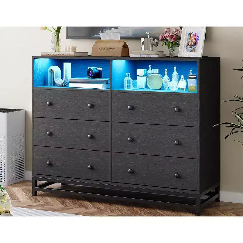 Comò a 6 cassetti per camera da letto, Comò in legno moderno e ampio con stazione di ricarica e luci a LED, Cassettiera contenitore di grande capacità