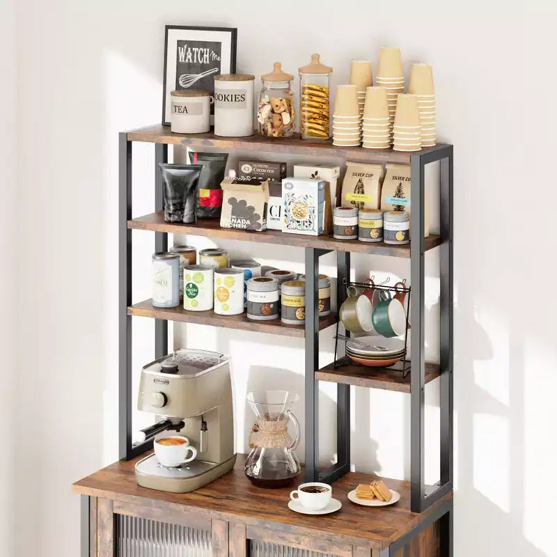 Scaffale da Panettiere con Mobiletto, Supporto per Microonde a 5 Livelli, Scaffale da Panettiere Verticale con Anta, Caffetteria Alta, Mobile Bar Marrone con Ganci, per Cucina