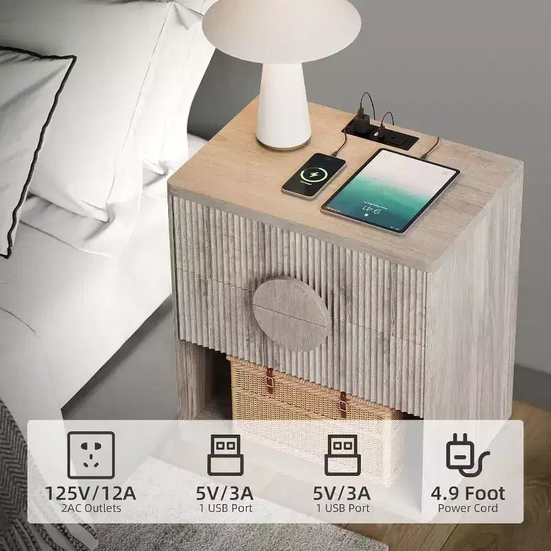 Comodino con ricarica scanalato | 2 cassetti + ripiano aperto | Tavolino moderno per camera da letto (Tonalità Legno, 2 pz)