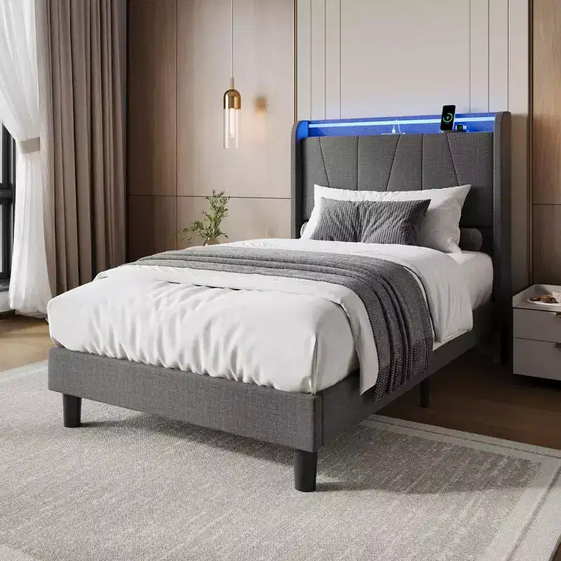 Telaio Letto King LED con Stazione di Ricarica, Telaio Letto a Piattaforma Imbottito con Testiera, Supporto a Doghe in Legno, Contenitore Sotto il Letto, Nessuna Rete a Molle Necessaria