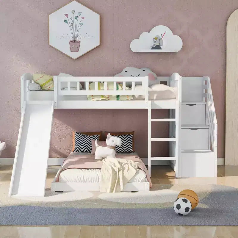 Letto a castello con scaletta e scivolo, struttura in legno di pino gemella su gemella e due cassetti per bambini e ragazzi