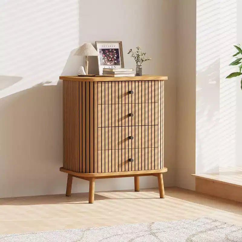 COZONY Cassettiera in Vimini a 4 Cassetti con Gambe in Legno, Mobile Contenitore Naturale con Maniglie Nere, Cassettiera Multifunzione per Camera da Letto Soggiorno Ingresso