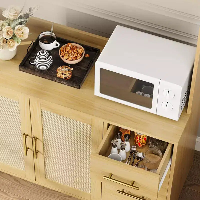GustoWave Dispensa da Cucina Alta 180 cm, Armadio Contenitore Indipendente da Cucina Bohemien in Rattan con Ripiano per Microonde, 3 Cassetti, 6 Ganci, Naturale