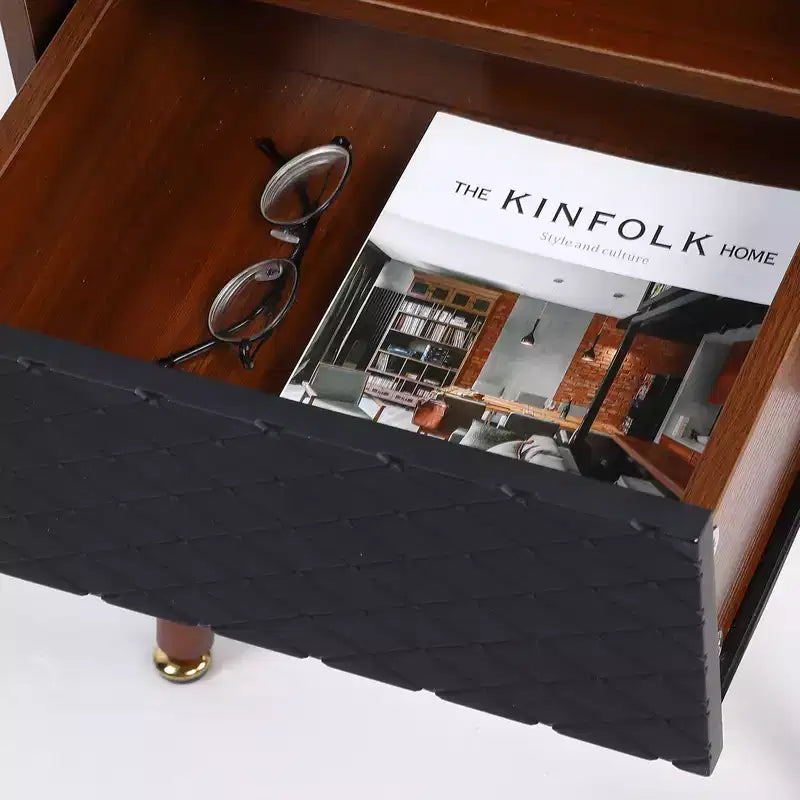 COZONY Tavolino Laterale Ricaricabile con Prese USB, Prese di Corrente, Cassetto Portaoggetti, Gambe in Legno Massello per Soggiorno Camera da Letto