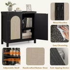 Credenza con funzionalità di contenimento, in stile fattoria bohémien con ripiani regolabili e maniglie, adatta per cucine