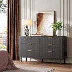 Credenza con funzionalità di contenimento, in stile fattoria bohémien con ripiani regolabili e maniglie, adatta per cucine