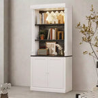 Credenza freestanding con illuminazione a LED, dotata di due ante e ripiani regolabili, ideale per sale da pranzo e soggiorni.