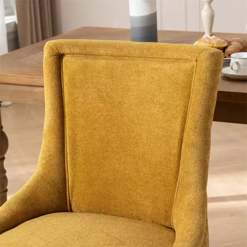 Set di 2 sedie da pranzo moderne, sedie da sala da pranzo laterali in tessuto con gambe in legno in tonalità neutre, borchie color bronzo