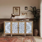 Credenza a 4 ante con intaglio a vista, mobile contenitore in legno anticato con ripiani regolabili, design unico per cucina, sala da pranzo, legno naturale