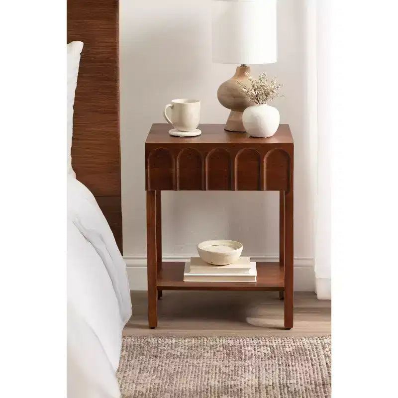 Tavolino da salotto Kate and Laurel Archvale in legno, 35,5x45,7x61 cm, noce marrone