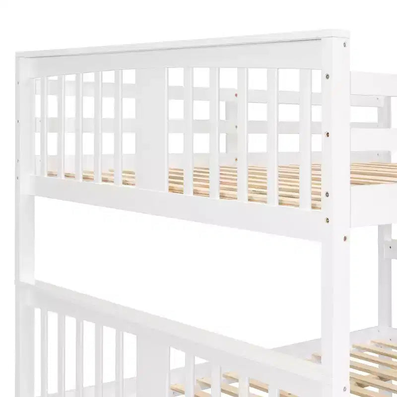Letto a castello Luxystar da una piazza e mezza su una piazza e mezza con letto estraibile singolo e scaletta per camerette di bambini e camere per gli ospiti