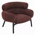 Poltrona Royal Hampton, velluto bordeaux a schienale curvo, gambe in metallo nero