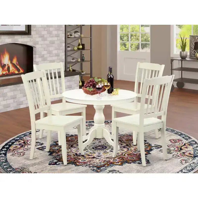 HomeStock tavolo da pranzo da 5 pezzi con piano in legno massello finitura bianco lino e 4 sedie con schienale a doghe