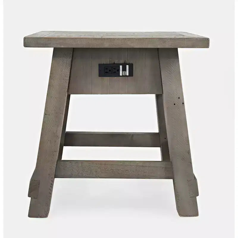 Jofran, tavolino da salotto/comodino con ricarica USB in pino riciclato Outer Banks - Driftwood