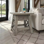 Jofran, tavolino da salotto/comodino con ricarica USB in pino riciclato Outer Banks - Driftwood