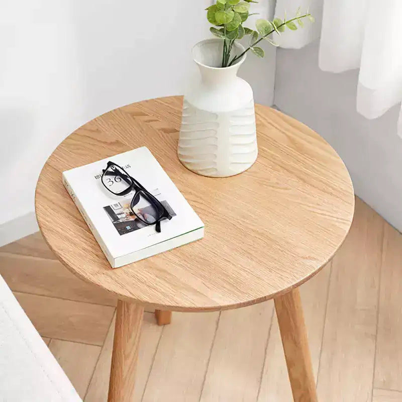 Tavolino rotondo in legno Homy Casa con design a 3 gambe per soggiorno o camera da letto