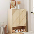 Scarpiera alta con ante a pannello scanalato per ingresso, 113 cm di altezza, scarpiera a 5 livelli con ripiani regolabili e ripiano aperto, scarpiera moderna autoportante