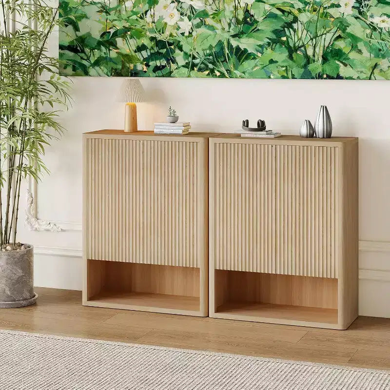 Scarpiera alta con ante a pannello scanalato per ingresso, 113 cm di altezza, scarpiera a 5 livelli con ripiani regolabili e ripiano aperto, scarpiera moderna autoportante
