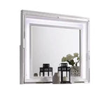 Specchio da comò Royal Hampton con luci LED, cornice in legno massello bianca da 47 pollici