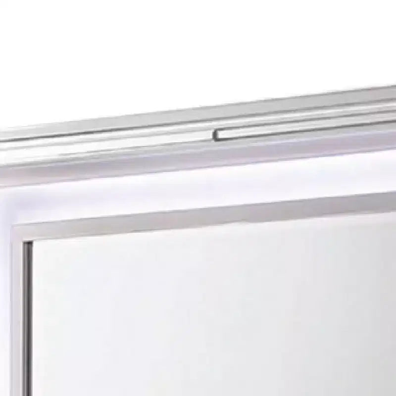 Specchio da comò Royal Hampton con luci LED, cornice in legno massello bianca da 47 pollici