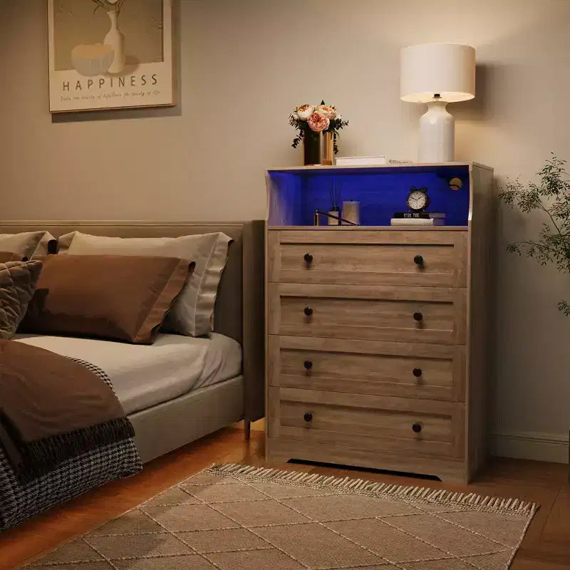 Comò sottile moderno a 4 cassetti con porte USB, armadietto in legno per camera da letto e ripostiglio, cassettiera salvaspazio