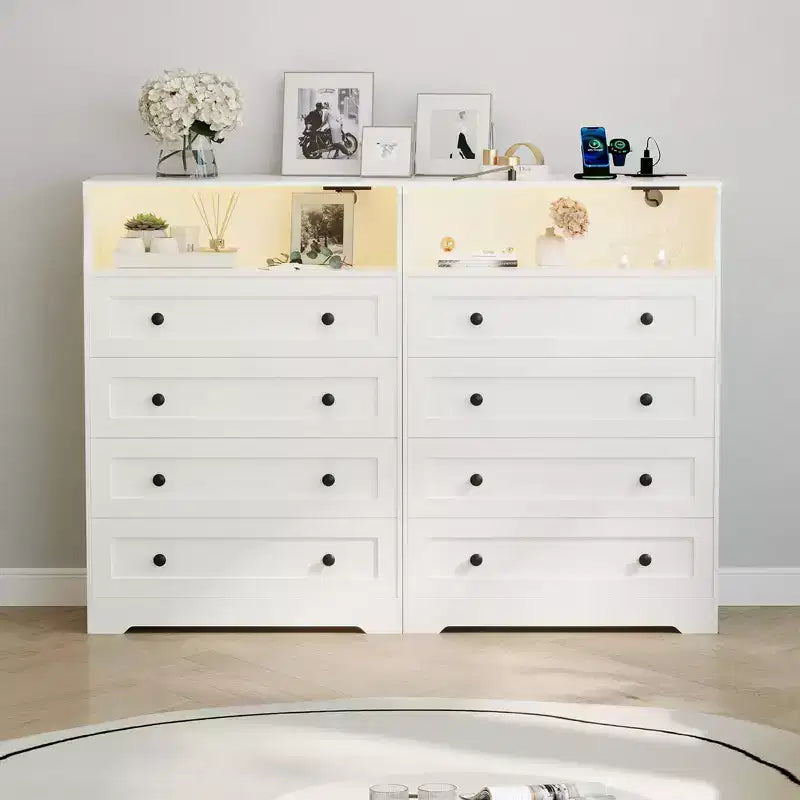Comò sottile moderno a 4 cassetti con porte USB, armadietto in legno per camera da letto e ripostiglio, cassettiera salvaspazio