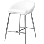 Set di 2 sgabelli da bancone Okak, sedie da bar contemporanee con struttura in metallo cromato, sedute moderne imbottite ad altezza bancone per isola cucina