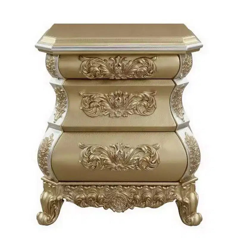 Comodino Royal Hampton sagomato a bombé con 3 cassetti intagliati, oro