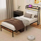 Struttura letto Costway Full/Queen/King size con stazione di ricarica, letto a piattaforma in metallo con testiera imbottita
