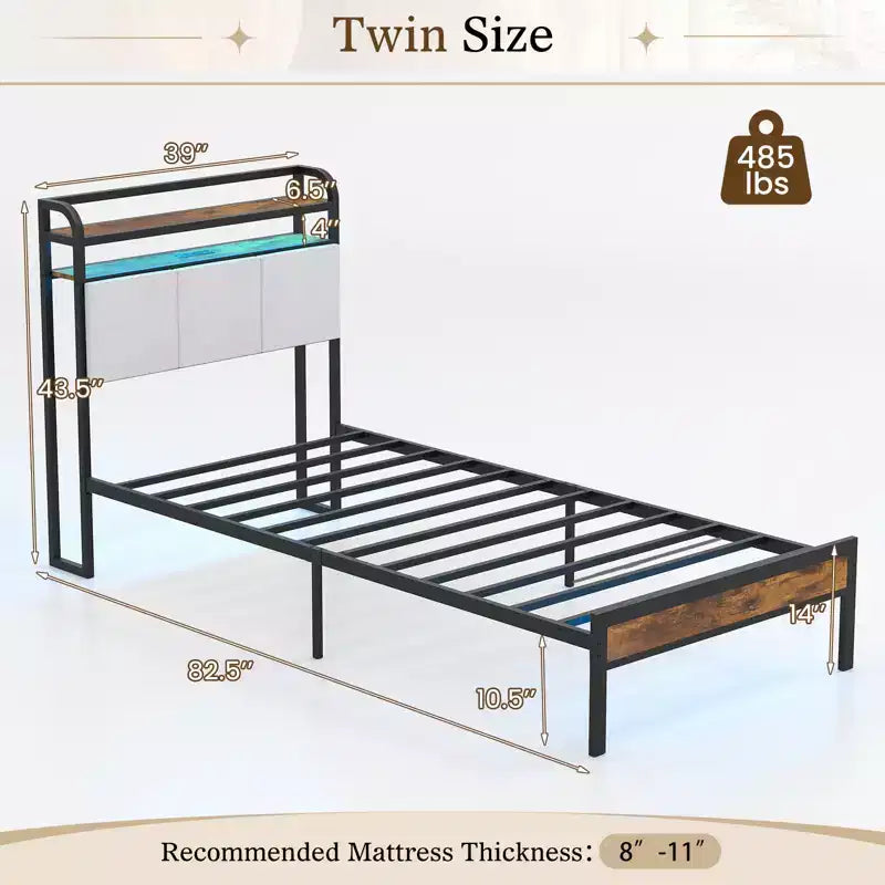 Struttura letto Costway Full/Queen/King size con stazione di ricarica, letto a piattaforma in metallo con testiera imbottita