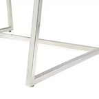 Poltrona moderna Cael Christopher Knight Home con rivestimento in similpelle