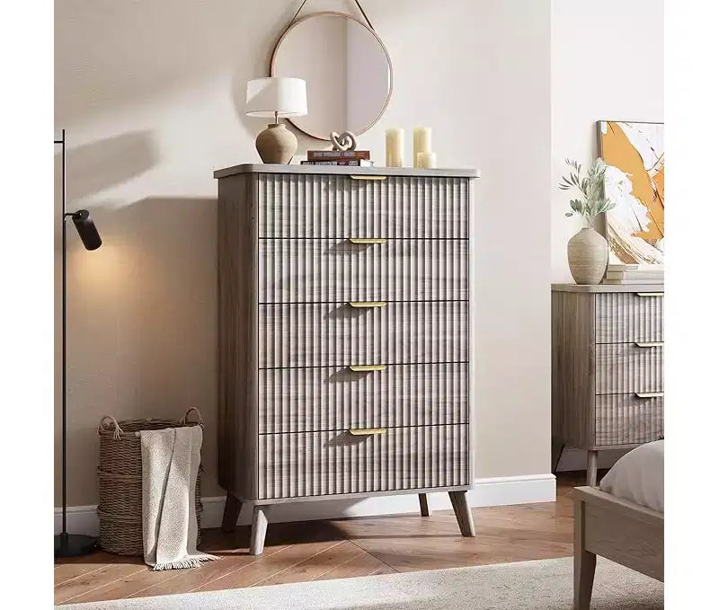 Cassettiera scanalata per camera da letto con 5 cassetti profondi, comò alto 120 cm, design a profilo curvo, cassettiera moderna in legno, per soggiorno