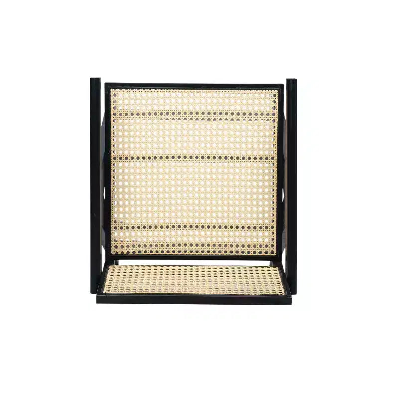 Sgabelli da bar Okak (set da 2) in legno massello ad altezza bancone per sale da pranzo, poltrone con schienale in rattan per isole cucina, finitura naturale