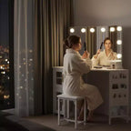 Specchio da Trucco da Angolo GustoWave, Specchio a 3 Ante con 3 Modalità di Illuminazione, Specchio per Trucco per Camera da Letto e Studio, Specchio da Trucco Illuminato a Tre Ante