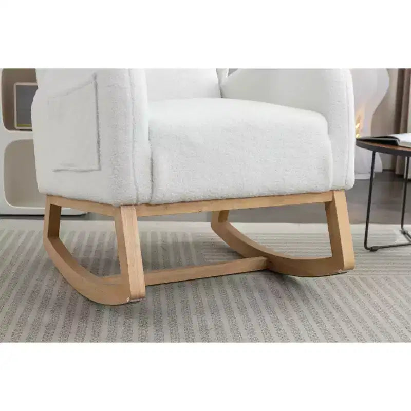 Sedia a dondolo MAYEERTY in tessuto Teddy, gambe in legno massiccio, uso domestico, avorio