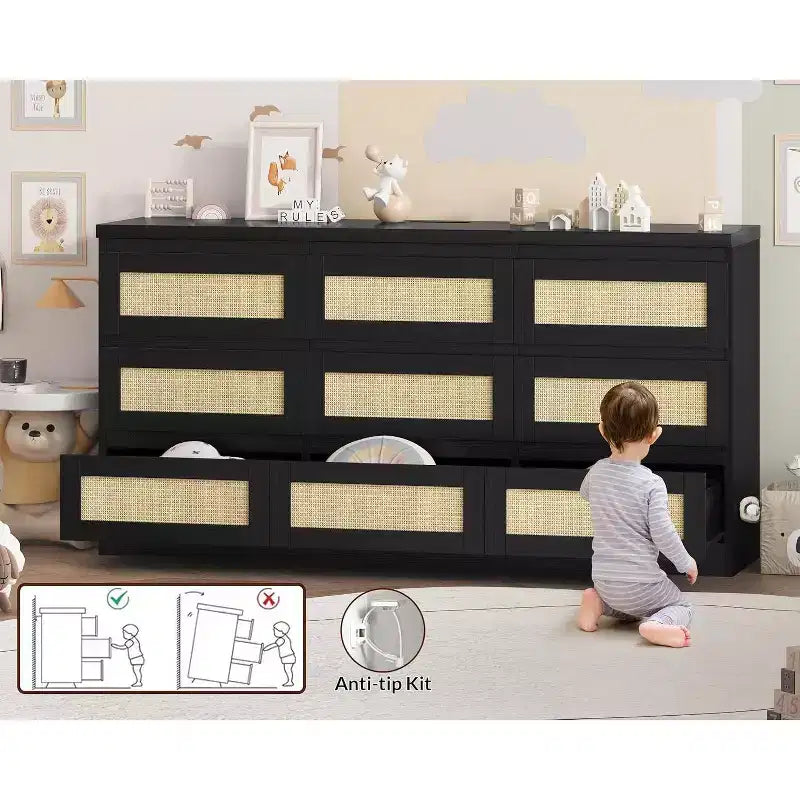 Cassettiera a 9 cassetti in rattan Acekool con stazione di ricarica, organizer a cassetti in stile rustico per camera da letto, soggiorno, corridoio