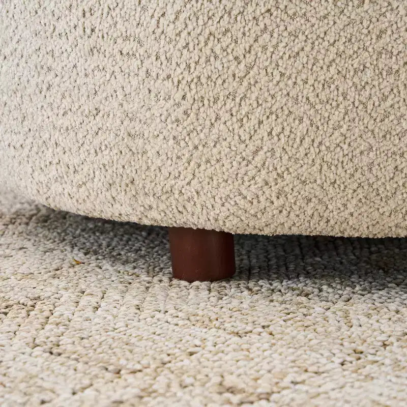 Divano curvo a 3 posti Christopher Knight Home Varo 100.75 moderno in tessuto Boucle e legno imbottito