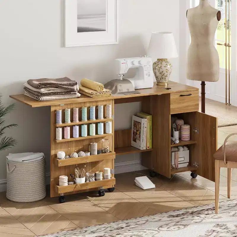 Acekool Mobile Pieghevole per Cucito, Tavolo Artigianale con Cassetti e Ruote Bloccabili per Studio Domestico
