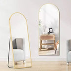Specchio ad arco dorato 64x21 con cornice in alluminio. Uno specchio a figura intera da appoggio o da parete per la camera da letto o il guardaroba