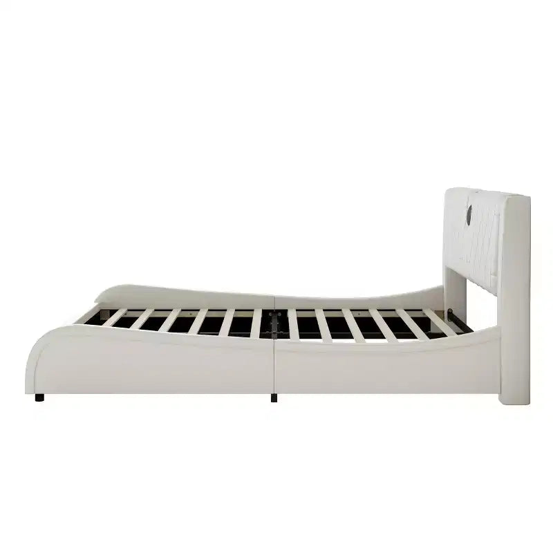 Letto a piattaforma imbottito in ecopelle moderna GDFStudio Ford con altoparlanti Bluetooth integrati e testiera ispessita