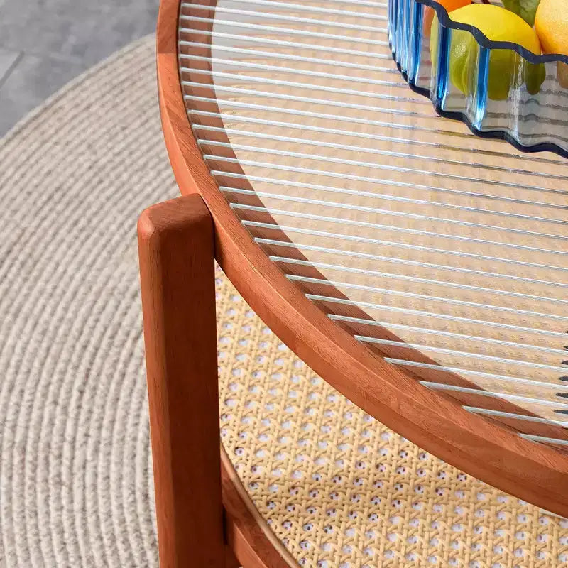 TUYOHW Tavolino da caffè rustico a 2 ripiani con piano in vetro, tavolino rotondo in rattan intrecciato, tavolino basso in stile orientale da 80 cm per soggiorno