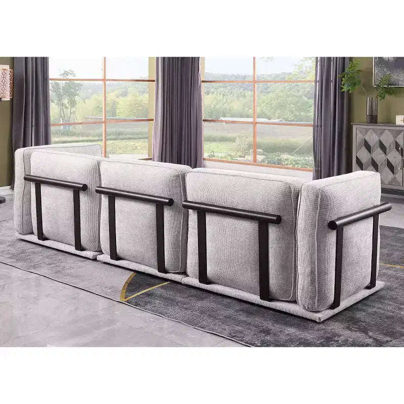 Divano modulare dritto a 3 posti oversize con struttura in legno e metallo, divano moderno in velluto effetto nuvola per soggiorno o appartamento - Panipeachy