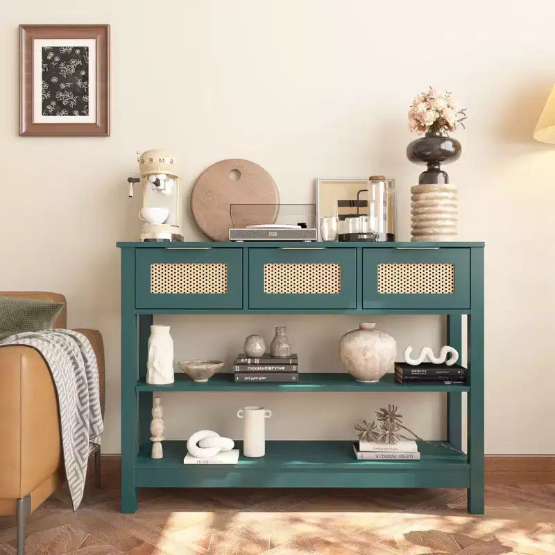 TUYOHW Tavolo Consolle in Rattan con 3 Cassetti Superiori e 2 Ripiani Aperti, Tavolino da Divano Rustico con Ripiano Regolabile per Ingresso, Corridoio, Soggiorno