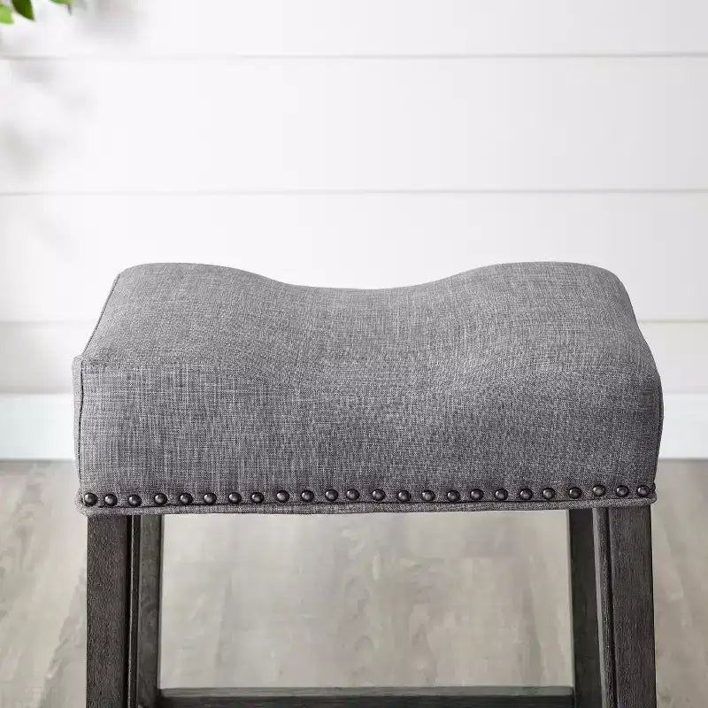 GDFStudio Nolan Sgabello imbottito altezza bancone con seduta a sella (Set di 2)
